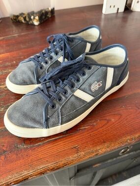 Lacoste Sideline Suede and Leather Low-Top Sneakers in
Navy/Off-White